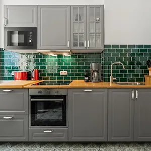 The Tieckstr Loft For Up To 7 People With 2 Bathrooms Berlin