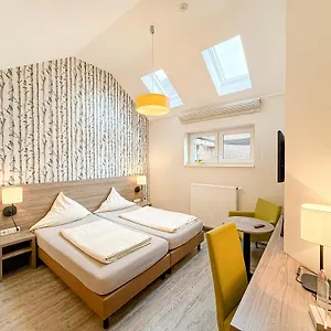 Up De Birke Hotel